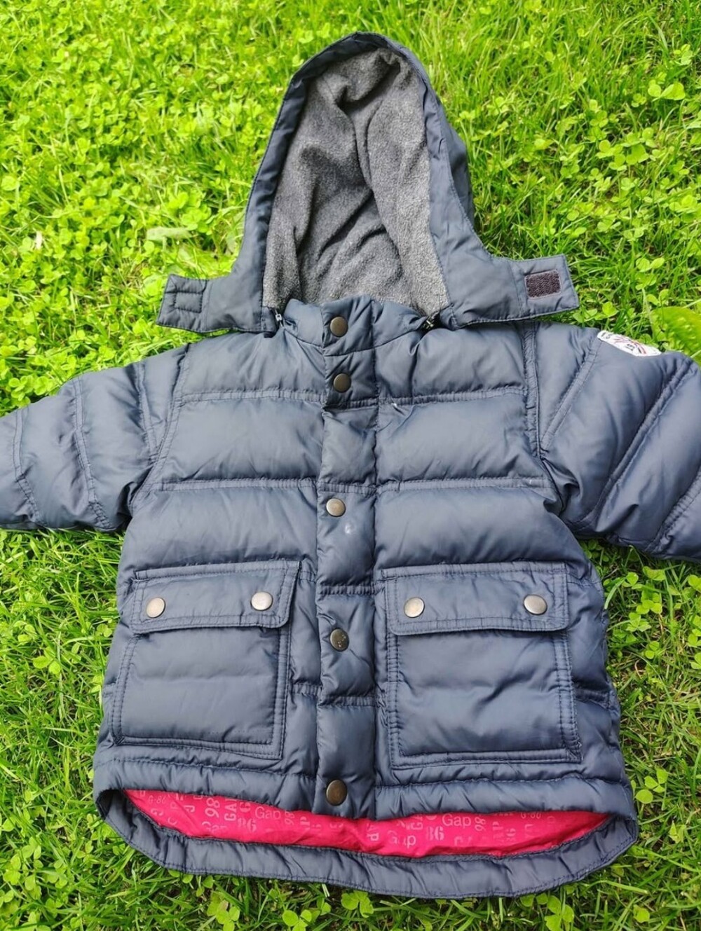 Baby Gap 12-18 months winter jacket- down insulated- navy- detachable hood